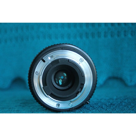Nikkor AF 35-70mm F1:3.3-4.5 Lens For Nikon SLR Cameras - Picture 4 of 4